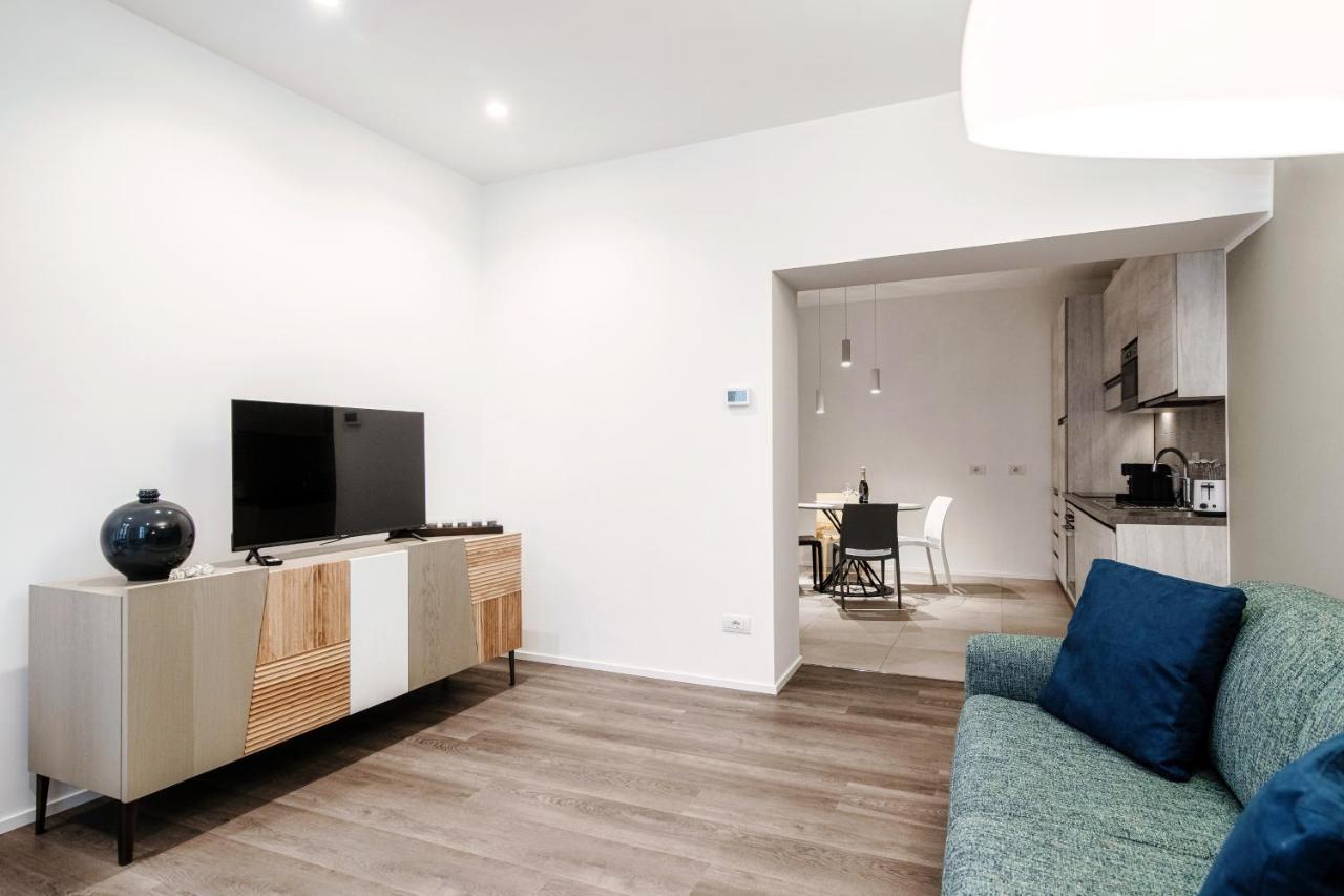 Apartamento Diaz 67 Life'S Loft - The House Of Travelers Como Exterior foto
