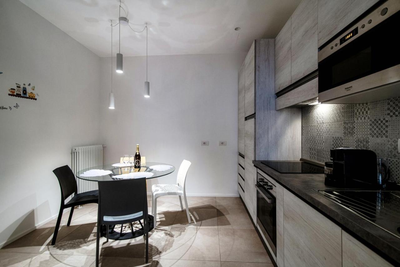 Apartamento Diaz 67 Life'S Loft - The House Of Travelers Como Exterior foto