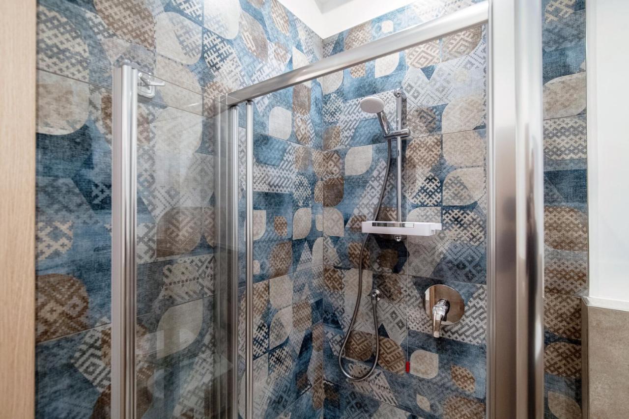 Apartamento Diaz 67 Life'S Loft - The House Of Travelers Como Exterior foto